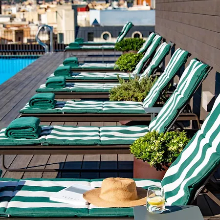 Archie Living Aparthotel